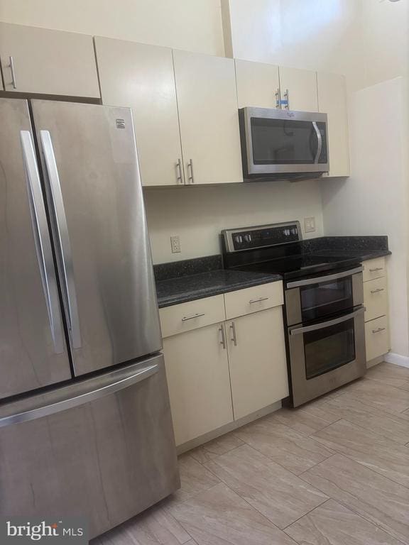 Building Photo - 7425 Dulany Dr