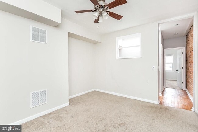 Building Photo - 1315 Webster St