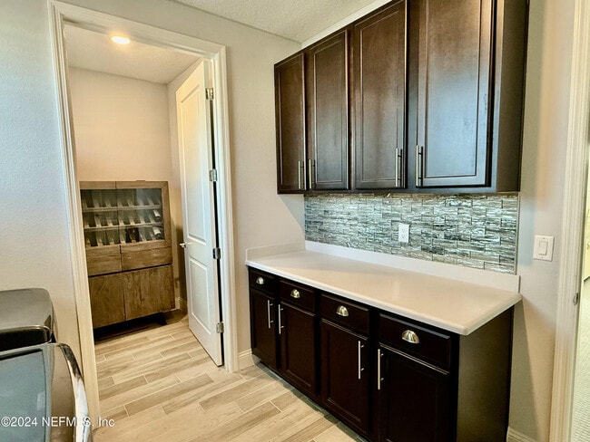 Building Photo - 52 Waterline Dr