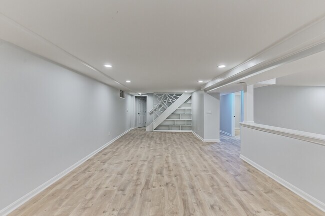 Building Photo - 6714 Copperfield Rd