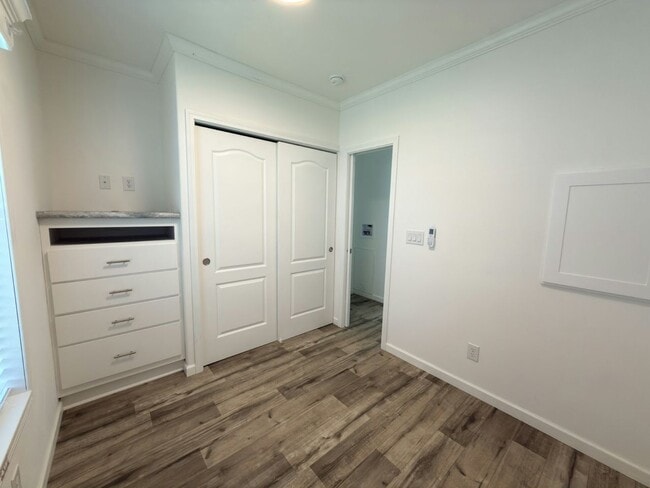 Building Photo - 7250 FL-44