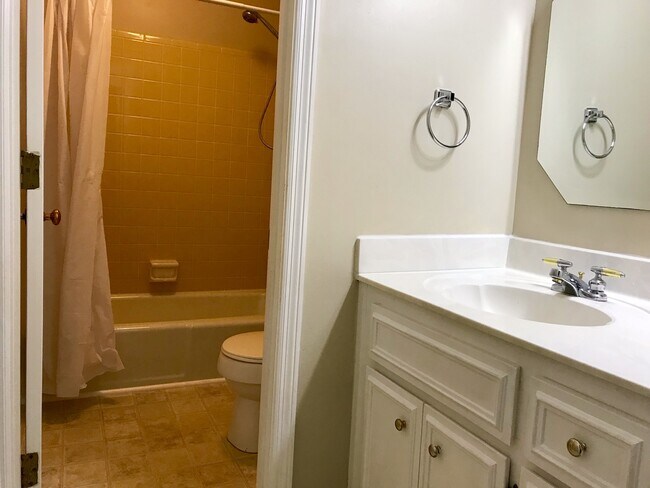 Building Photo - 3124 Misty Valley Ct
