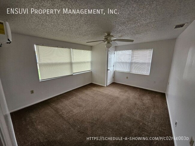 Building Photo - 7705 Farmlawn Dr