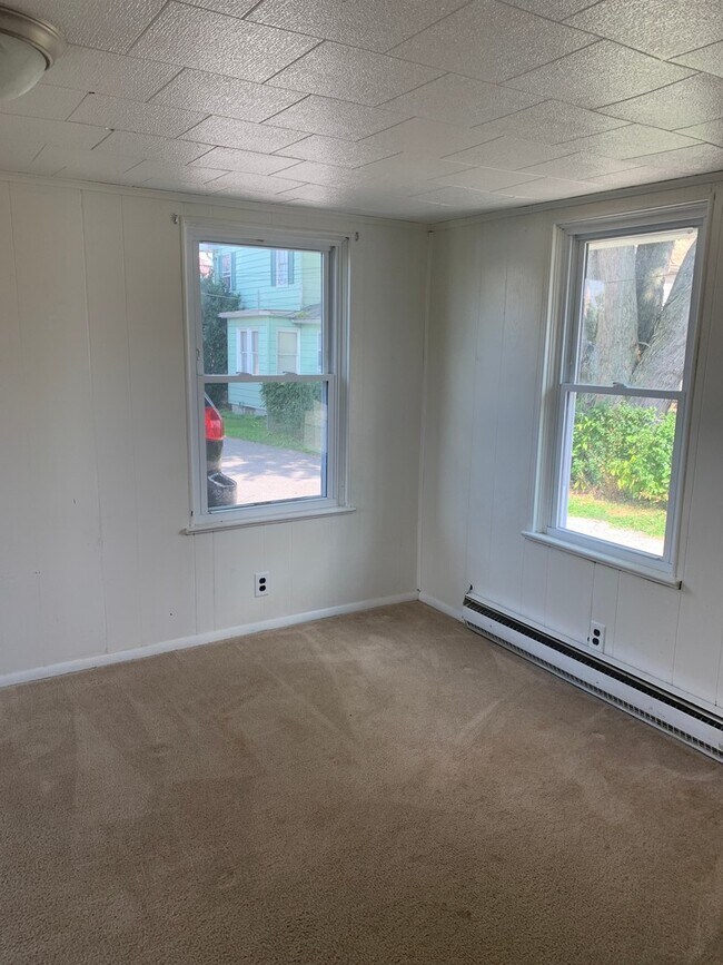 Building Photo - East Prospect Borough-2 bedroom 1 Floor Cottage