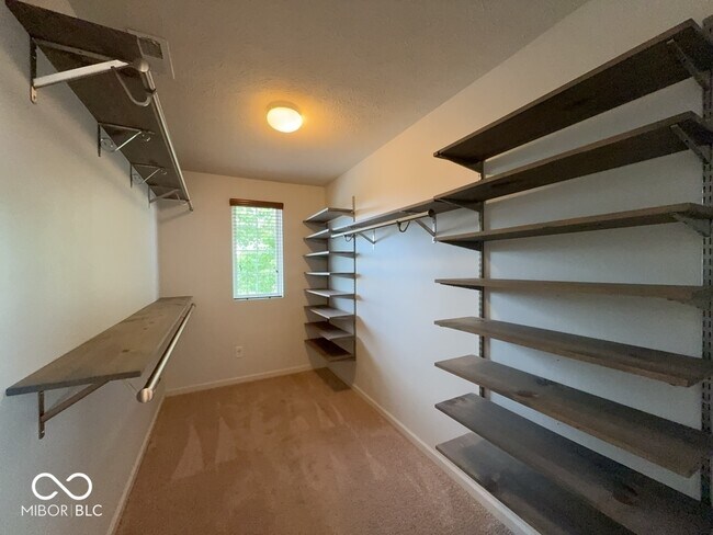 Building Photo - 13213 Isle of Man Way