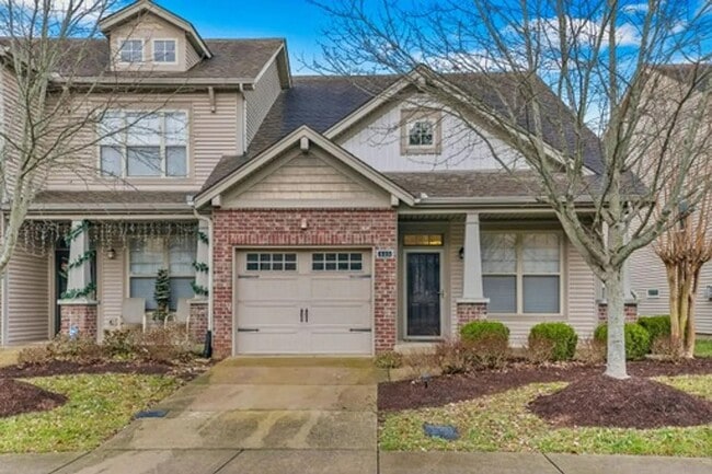 Primary Photo - 515 Griffin Cir