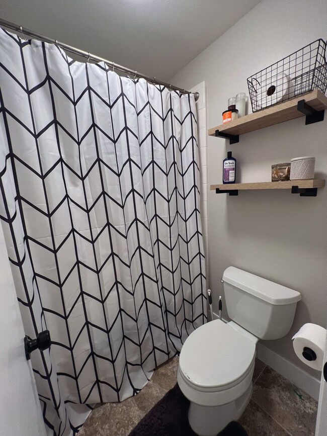 Building Photo - 1728 Bevis Street-3 Story home