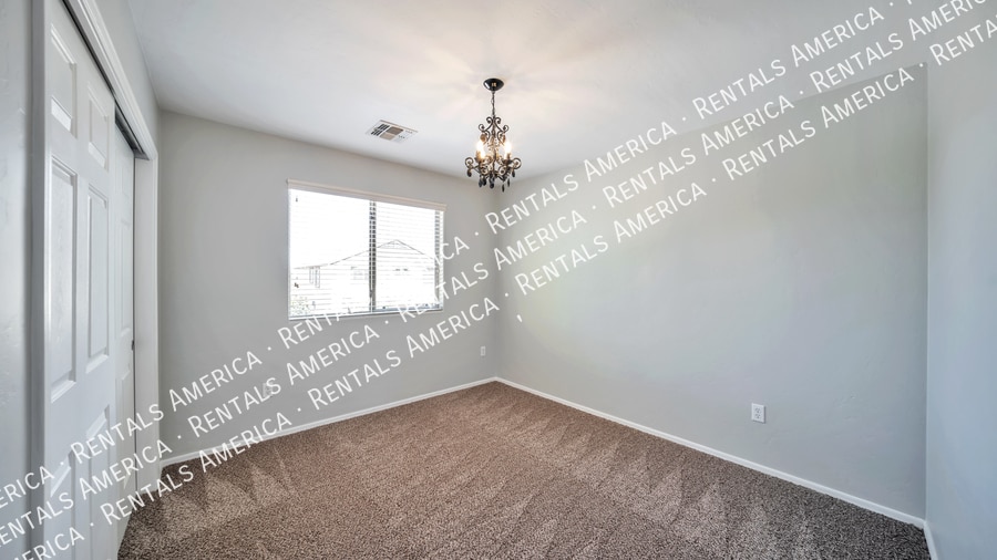 Building Photo - 410 W Corte Calza