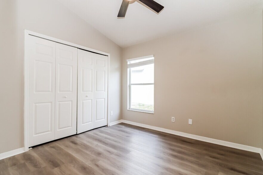 Building Photo - 558 Summer Sails Dr