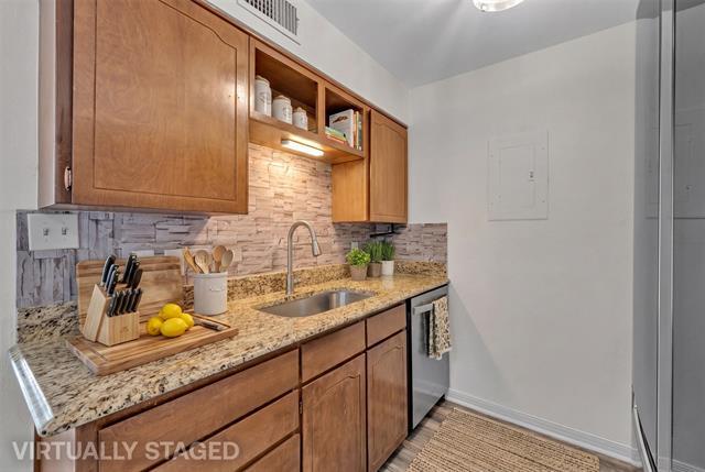Building Photo - 4024 Ridglea Country Club Dr