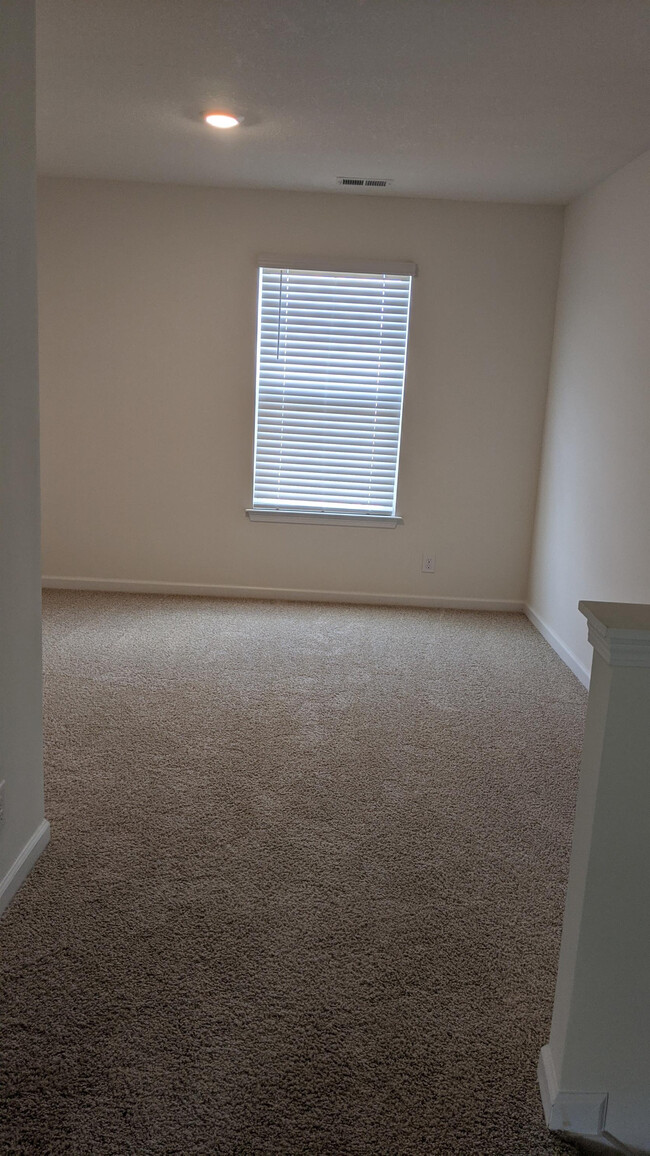 Building Photo - 544 Smoky Crossing Way