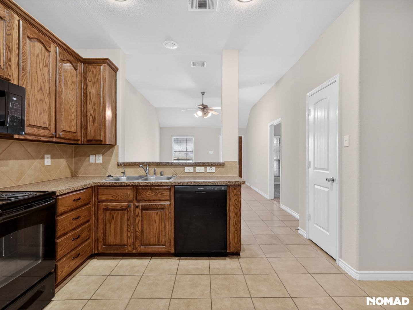 Building Photo - 2131 Colby Ln