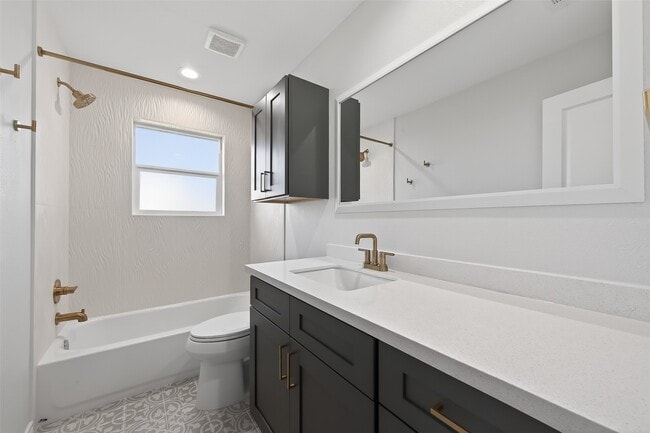 Building Photo - 1920 Ripple Creek Dr