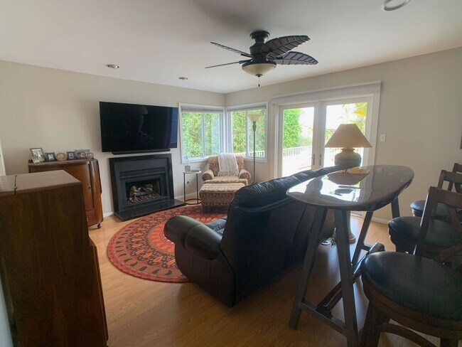 Building Photo - **Live the Ocean Beach Dream