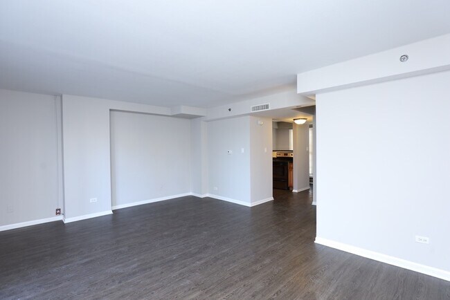 Building Photo - 4334 N Hazel St