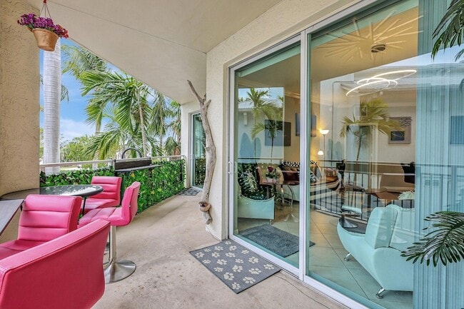 Building Photo - 975 NW Flagler Ave