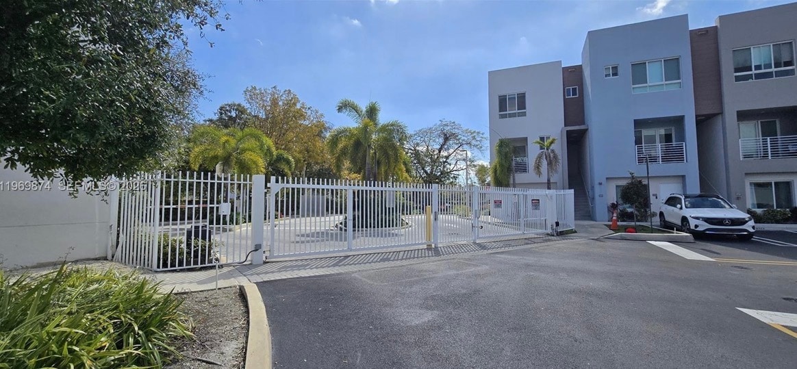 Building Photo - 2535 NE 193rd St