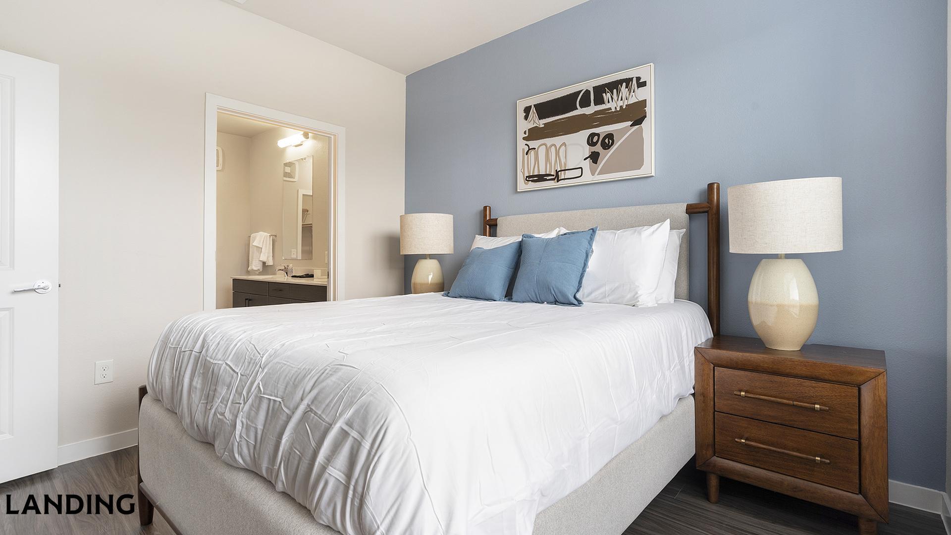 Building Photo - 14015 Univ Pass