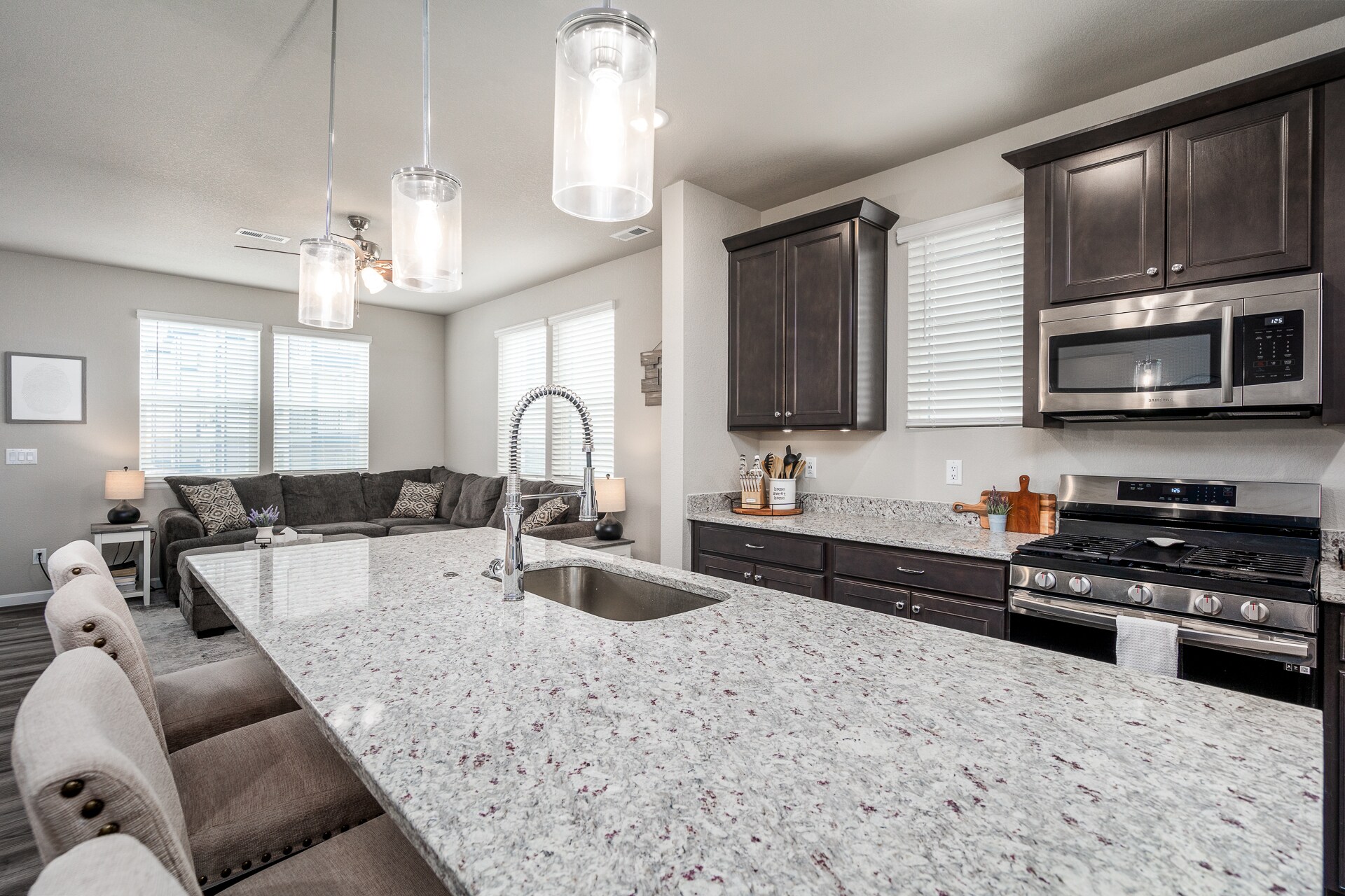 Building Photo - 1643 Rose Quartz Hts