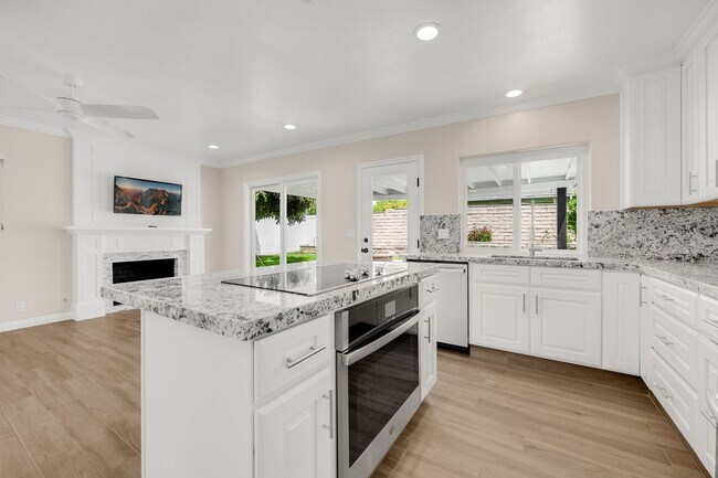 Building Photo - Charming La Habra Corner Lot Home.  4 Bedrooms & 2 Bath