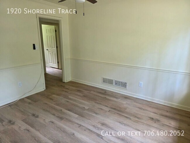 Building Photo - 1920 Shoreline Trace SW