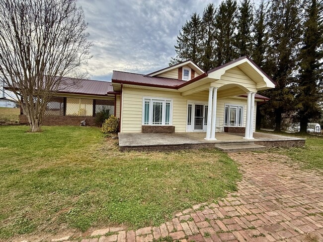 Building Photo - 2703 Old Spartanburg Rd