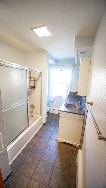 Building Photo - 1402-1402 Summit Ave