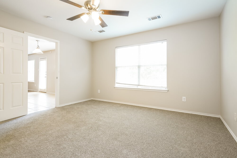 Building Photo - 908 Chase Ln
