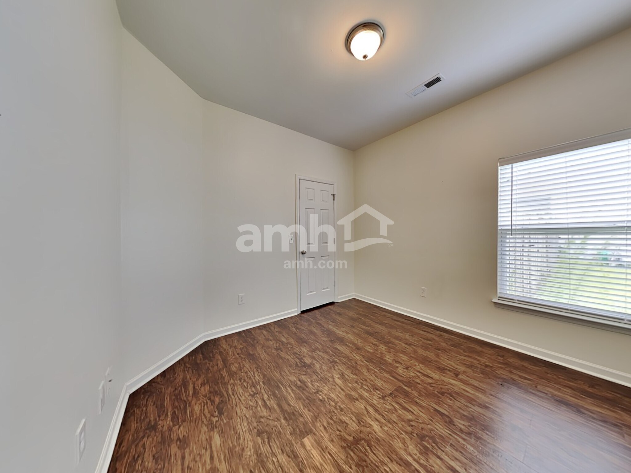 Building Photo - 126 Spindle Way