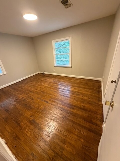 Building Photo - 3539 Honeysuckle Rd