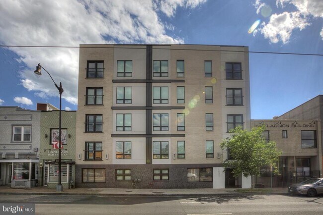 Building Photo - 1827 Benning Rd NE