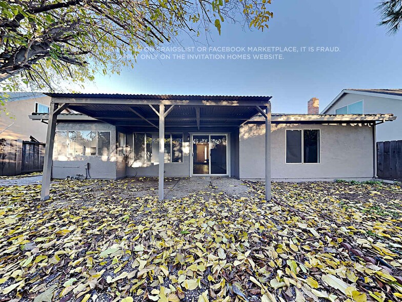 Building Photo - 2655 Elmhurst Cir