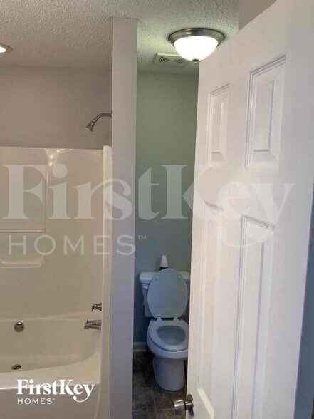 Building Photo - 57 Ledbetter Pl