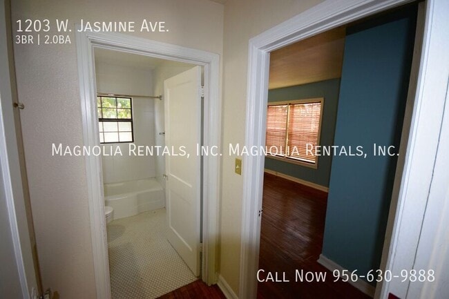 Building Photo - 1203 Jasmine Ave