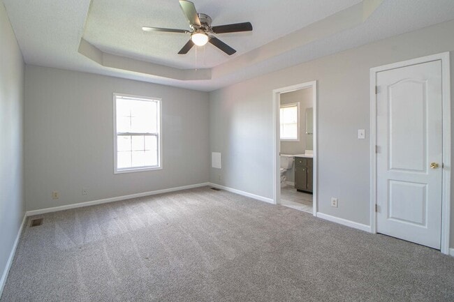 Building Photo - 1325 Meredith Way