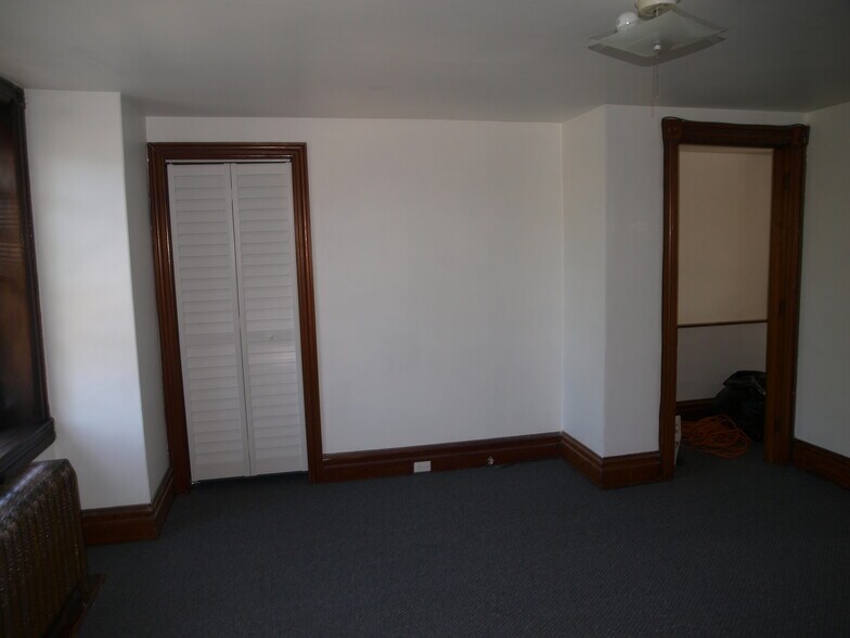 Bedroom Walk-In Closet - 39 S 10th St