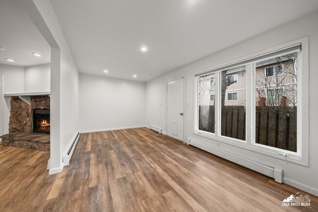 Building Photo - 6627 Zurich St