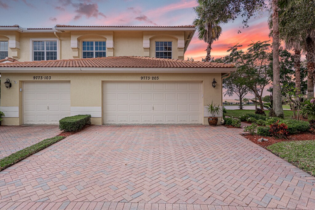 Building Photo - 9773 Bowline Dr