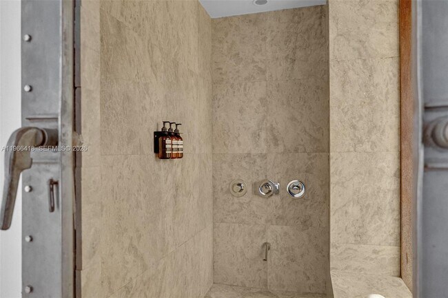 Building Photo - 5781 Biscayne Blvd