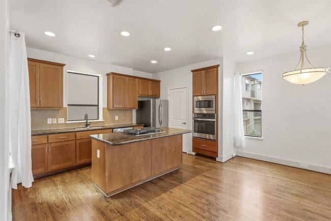 Building Photo - 2816 Rusk St