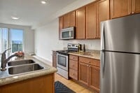 Building Photo - Heritage Hills