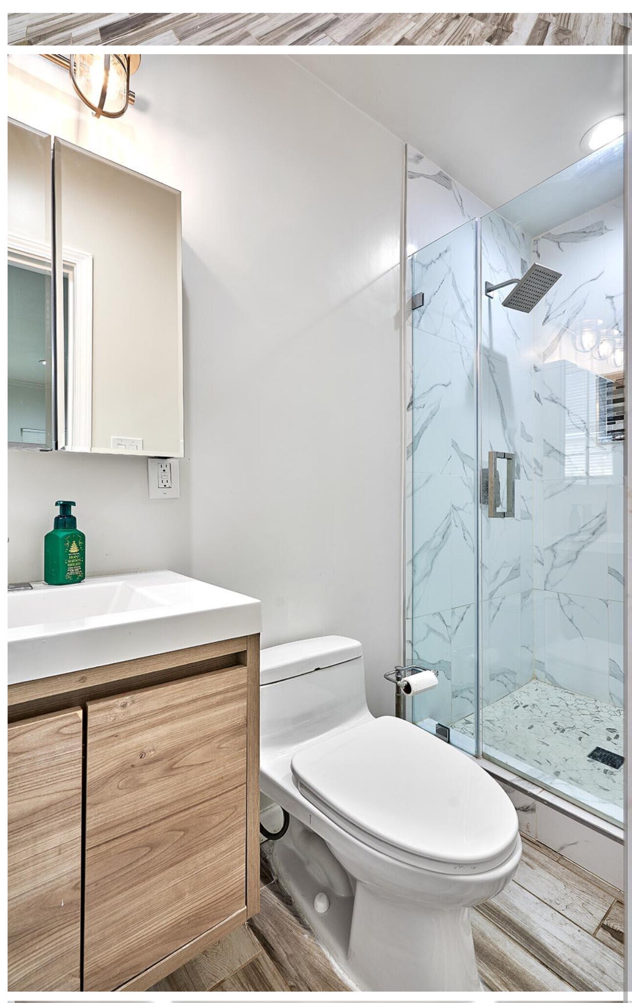 Building Photo - 2054 Fremont Ave