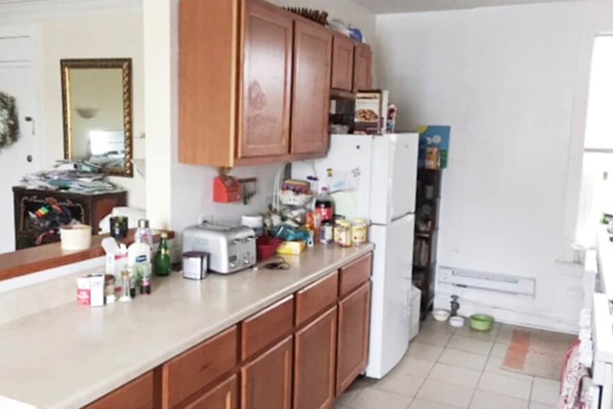 Building Photo - 910 Green Bay Rd