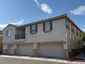 Building Photo - DESERT PINES GATED COMMUNITY HOME FOR RENT.