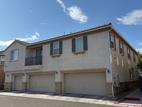 Building Photo - DESERT PINES GATED COMMUNITY!