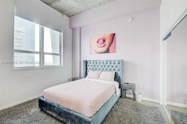 Building Photo - 16400 Collins Ave
