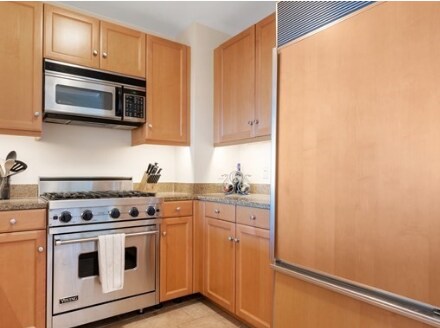 Building Photo - 4 Avery St