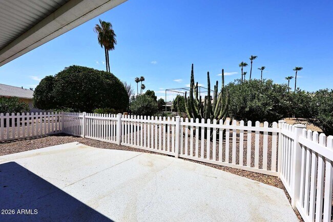 Building Photo - 10402 W Wininger Cir