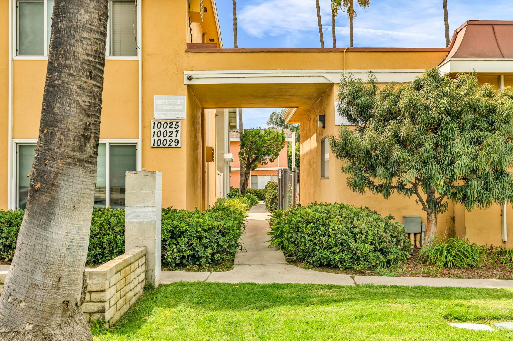 Building Photo - 10023 Sepulveda Blvd