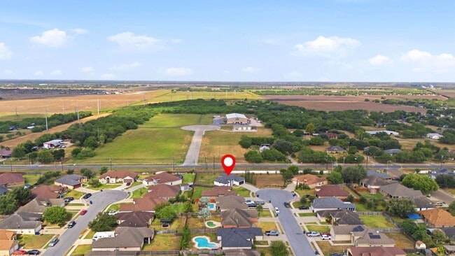 Building Photo - 16584 Barnes Ct